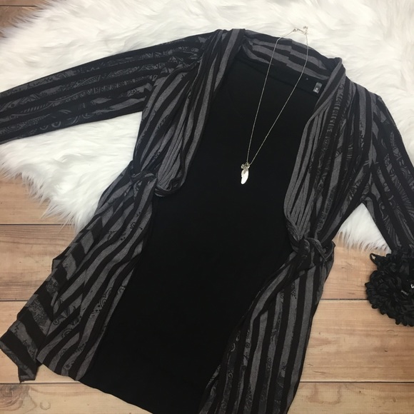 Daytrip Sweaters - NWOT BUCKLE DAYTRIP Striped Flyaway Cardigan